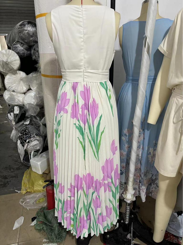 2026 Europäisches und Amerikanisches Damen-Spaghettiträger Digitales Florales Plissee-Langkleid