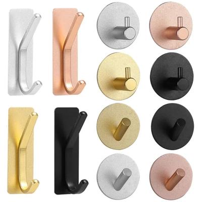 1PCS Ganchos de parede adesivos montados porta chave pano casaco banheiro robe cabide cozinha ferragens rack prateleira bolsa gancho organizador