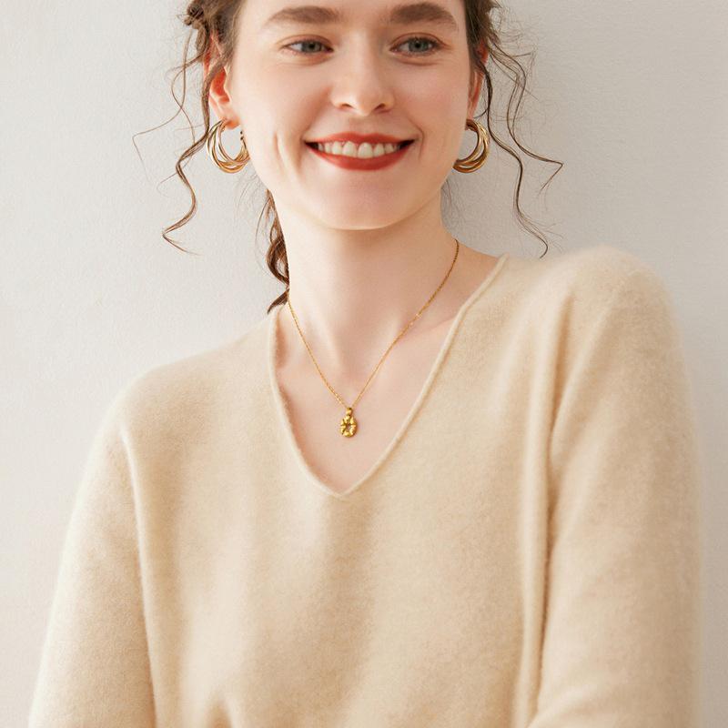Women's V-Neck Solid Color Cashmere Sweater - Loose Fit, Soft Knit Pullover for Autumn/Winter