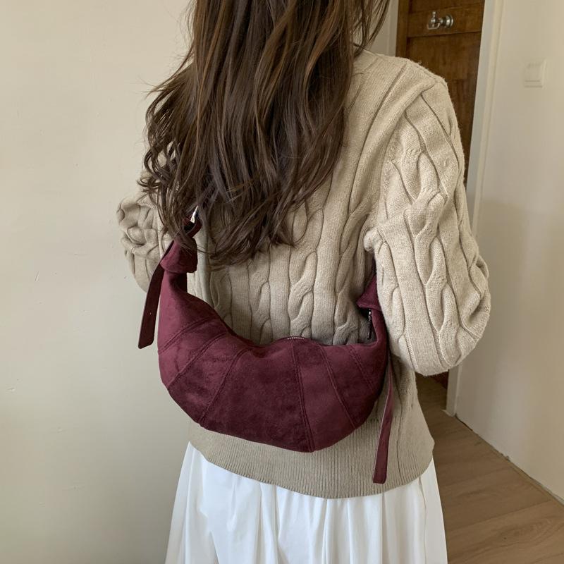 Niche Design Bag Women's Autumn and Winter 2025 New Fashion One Shoulder Crossbody Croissant Bag High-end Underarm Dumpling Bag