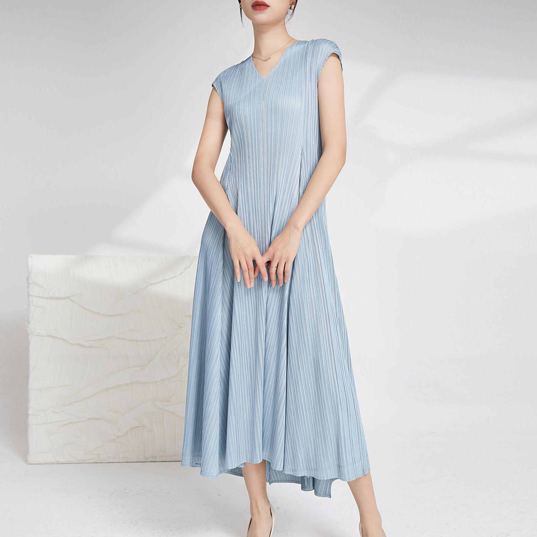 

Miyake V-Neck Sleeveless Pleated A-Line Summer Dress One Size