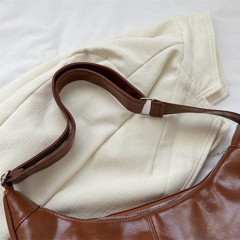 Pu Dumpling Bag For Women With Zipper Closure And Inner Pocket For Daily Use