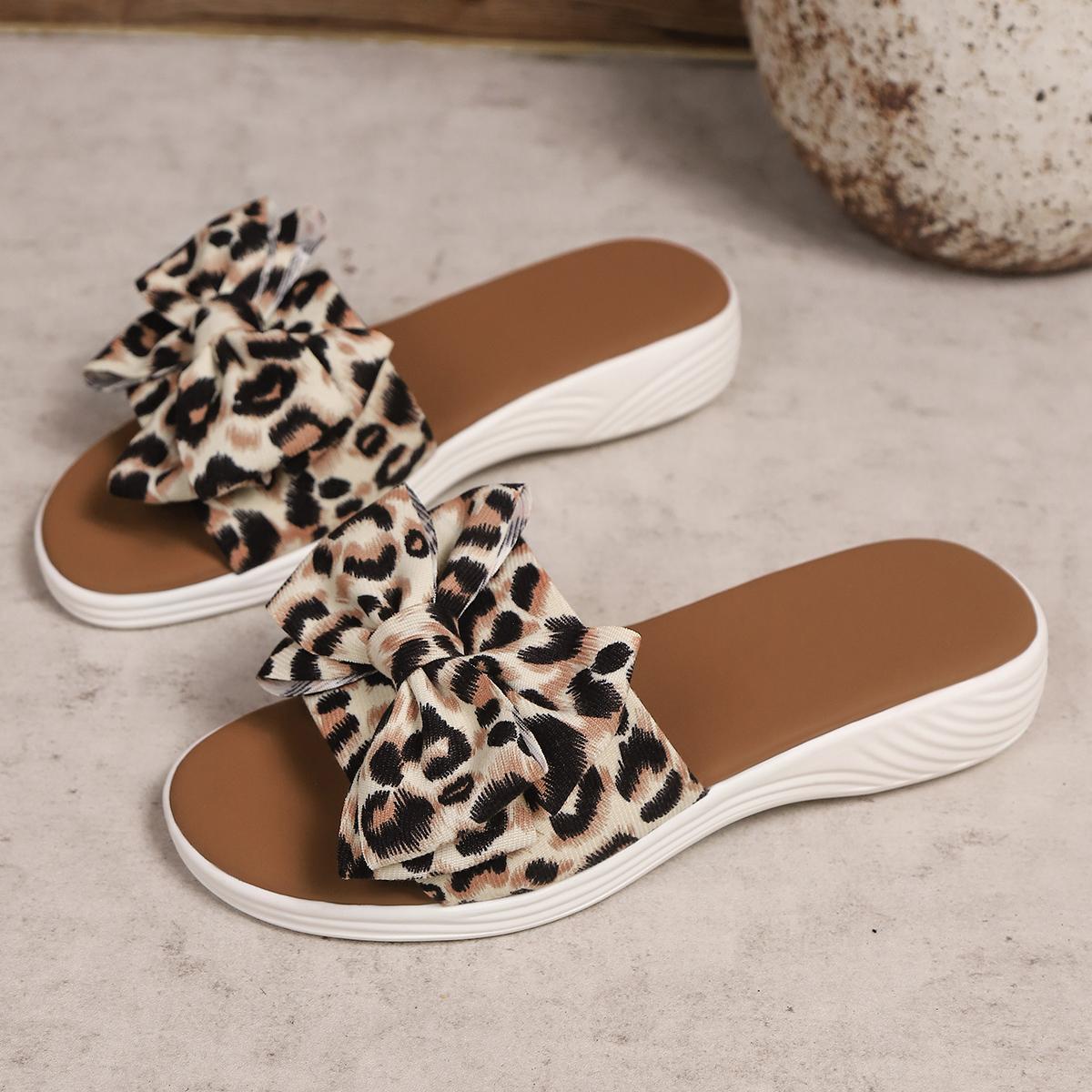 Women s Leopard-print Decorative Flat Slippers Summer Leisure Comfortable Outdoor Leisure Slippers. 36
