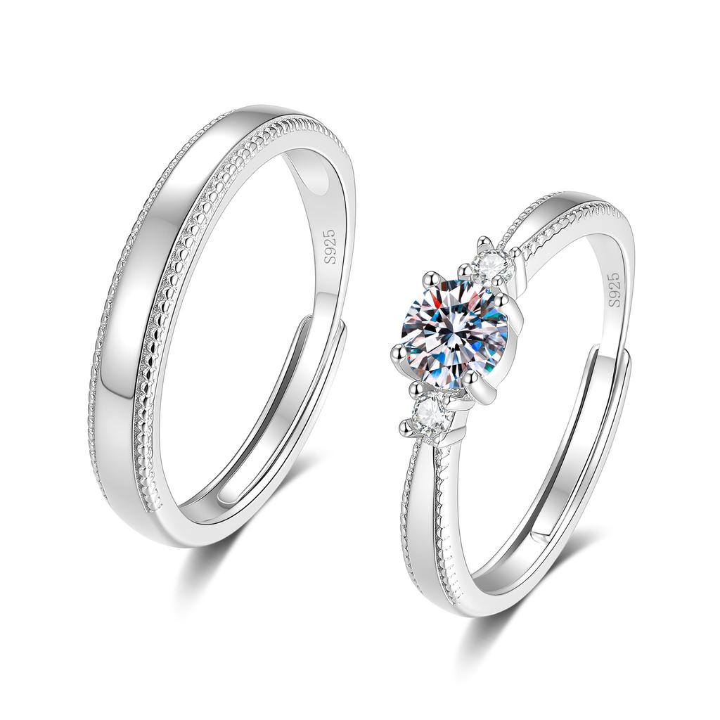Set di anelli da coppia in argento sterling S925 con moissanite Colore D Ultra Bianco Tre pietre moissanite Anelli di fidanzamento regolabili di promessa