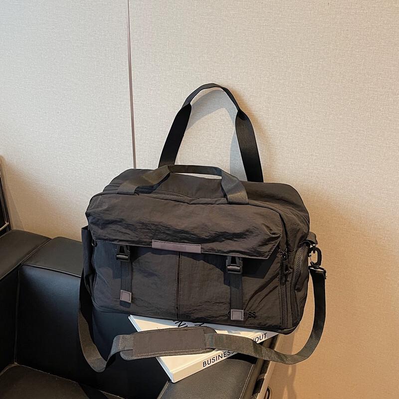 

Large Capacity Wet & Dry Separation Sports Gym Bag