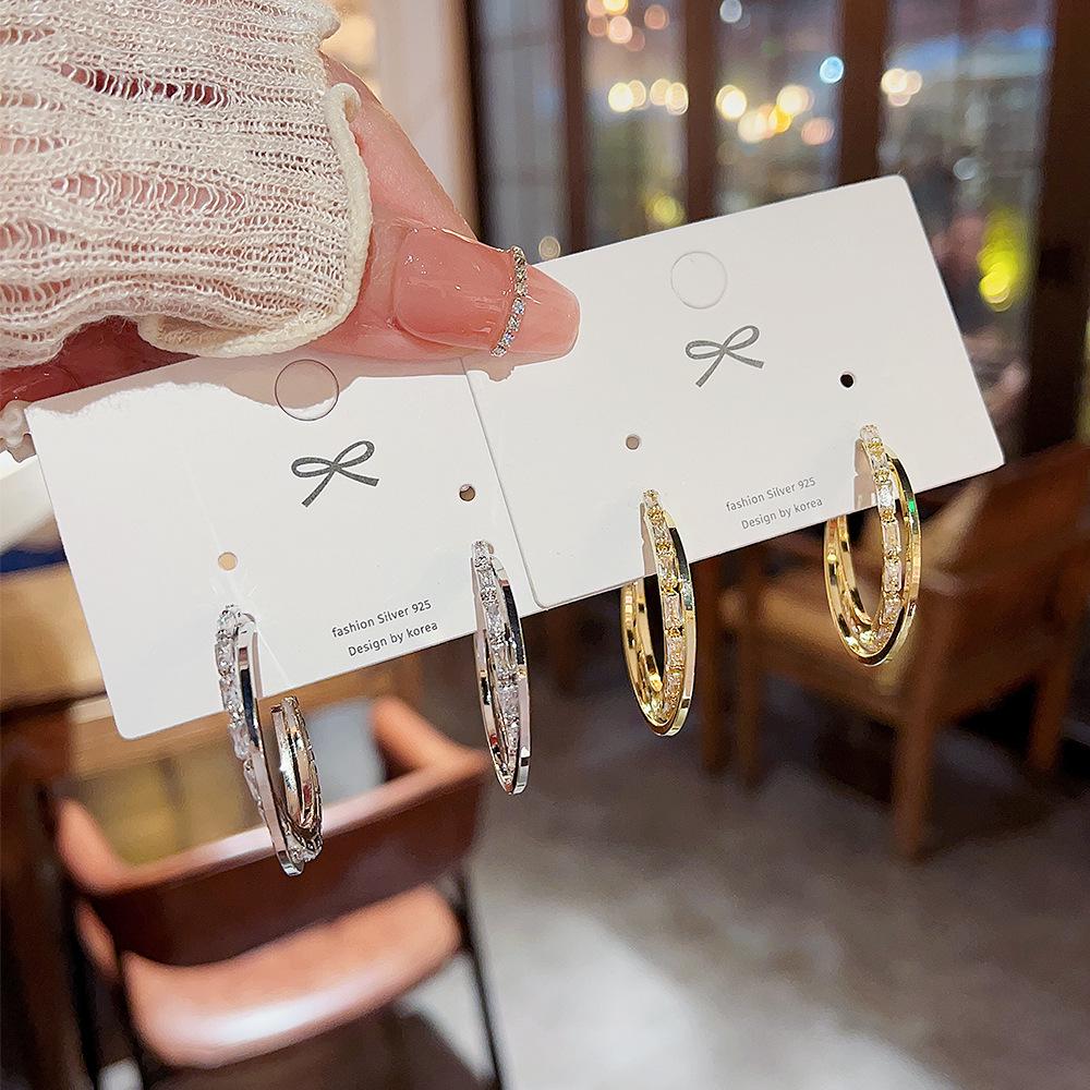 

2025 Korean Trend: High-End Zircon Hoop Earrings with 925 Silver Needle