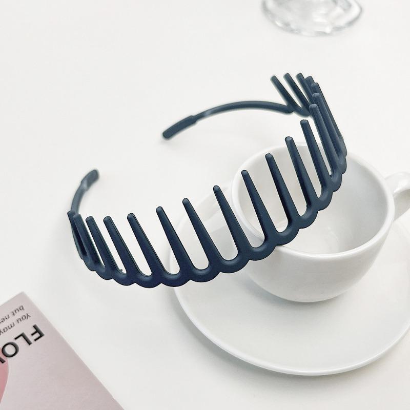 

Красочная зубчатая повязка для волос на лице Модная пластиковая матовая нескользящая повязка на голову Аксессуар для фиксации челки и непослушных волос серый/синий