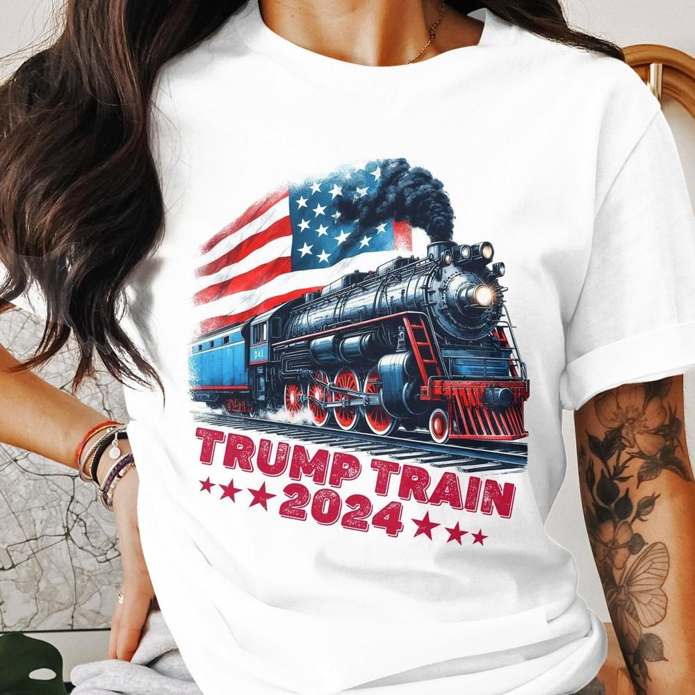 26 Vintage Train Trump 2024 Shirt, Patriotic Graphic Tee, Political Campaign T- Unisex T-Shirt XXXL