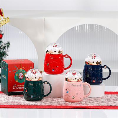 Vánoční Roztomilé Figurky Santa Clause Keramický Hrnek Kreativní Sněhová koule krajina Víčko Hrnky Vánoční Dárek Hrnek na Mléko Kávu Do Kanceláře Domů