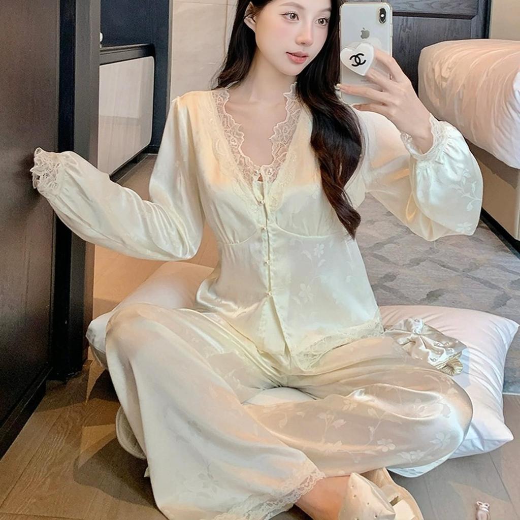 2025 Women's Ice Silk Butterfly Pajamas: Long Sleeve, Chest Pad, Spring/Autumn