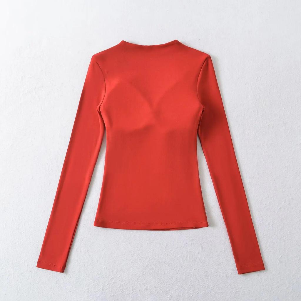 Women's V-Neck Long-Sleeve Base Layer Top with Chest Pads – Slimming, Sexy, and High-end Design for Autumn and Winter