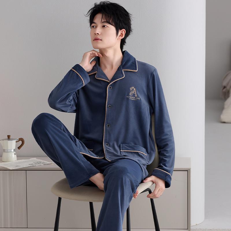 Autumn And Winter Thickened Warm Pajamas Men'S High-End Cardigan Large Size Can Be Worn Outside Winter Island Velvet Loungewear Men'S Models