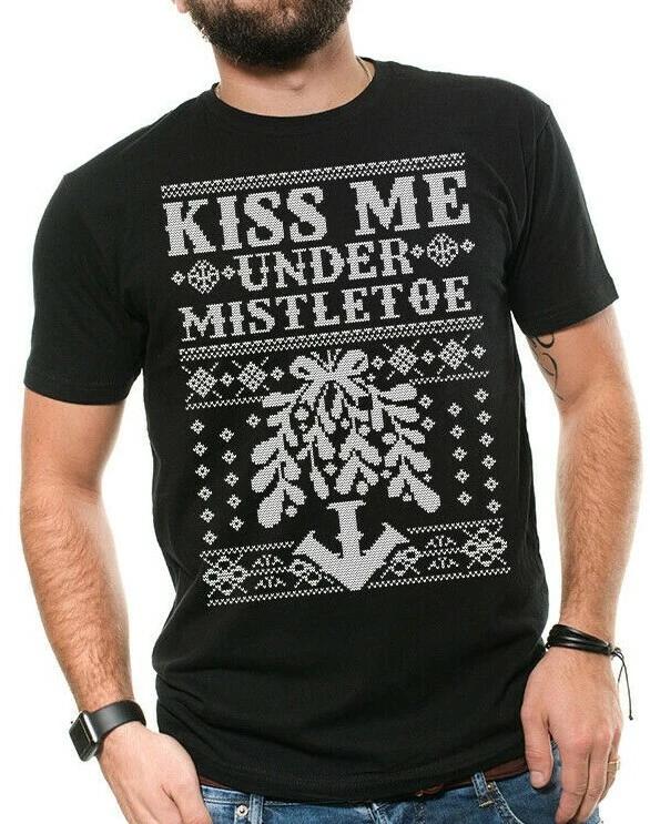 Christmas Funny Ugly Sweater T shirt Kiss Me Under Mistletoe Sarcasm Xmas Tee M