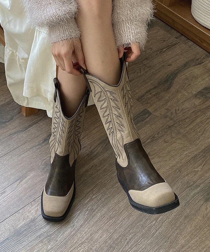 Moodnple Calla Two-Tone Color Block Detail Embroidered Square Boots 4Cm
