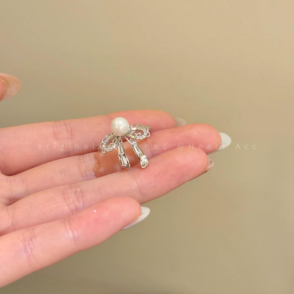 Stylish Silver Zircon Ring for Women - Light Luxury Open Design, Perfect for Index Finger