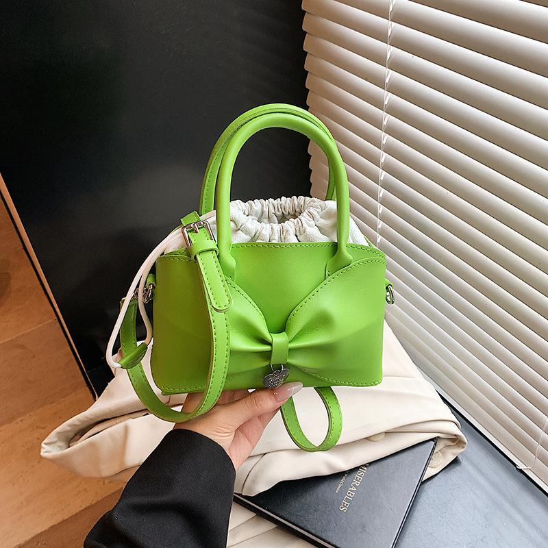 Niche Bow Small Bag Women's New Hand Bucket Bag Spring and Summer Retro Shoulder Messenger Bag
