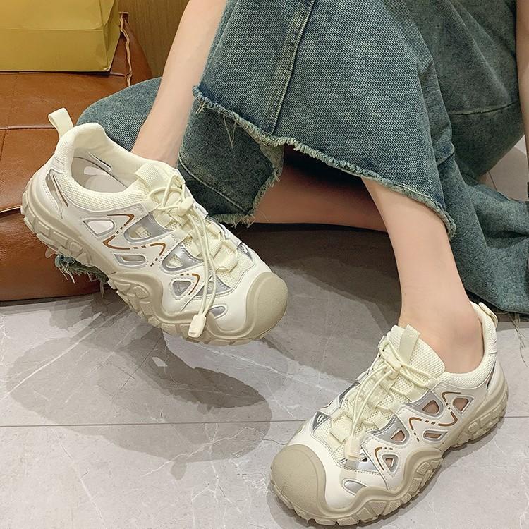 [Uncle Shoes] Casual and Fashionable Roman Shoes, New Hollow and Breathable Sports Sandals, Women's Summer Creek Hole Shoes