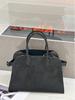 2025 Retro Genuine Leather Women's Tote: Large Capacity Crossbody Handbag for Autumn/Winter