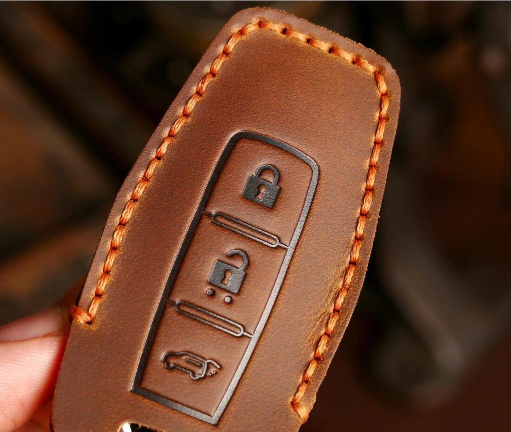 Kinotaka Genuine Leather Smart Key Cover for Mitsubishi New Outlander PHEV, 2022 Gn0w Keychain (Brown)