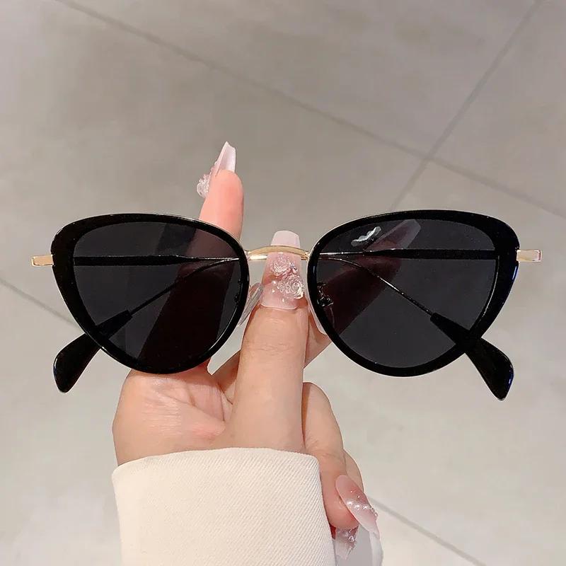 Vintage Cat Eye Decor Sunglasses Women New Stylish Gradient Shades Trendy Luxury Brand Retro Design Fashion Sun Glasses