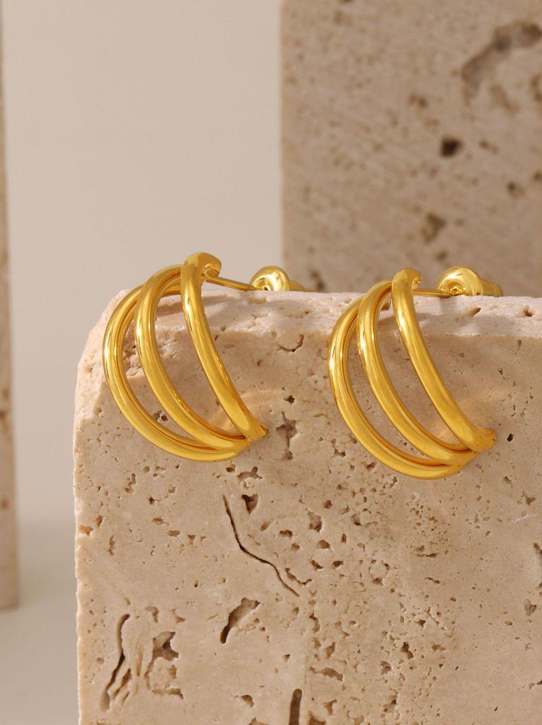 Qiong Yao European Style 18K Gold Triple C-Shaped Stud Earrings