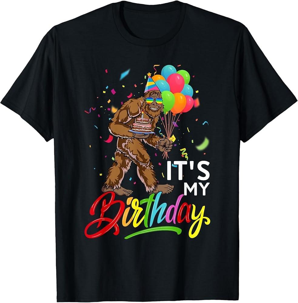 Funny It s My Birthday Bigfoot Sasquatch Party Celebration T-Shirt S разноцветный