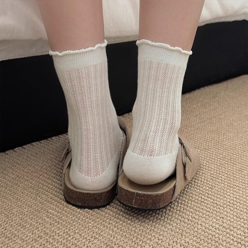 Calzini da donna a rete tinta unita a tubo medio estivi leggeri traspiranti alla moda con bordo ondulato stile balletto calzini casual