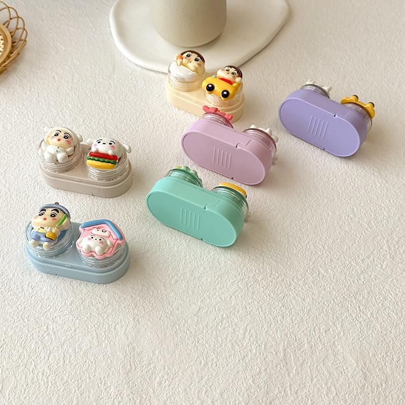 Zestaw etui na soczewki kontaktowe Przezroczysty przenośny etui towarzyszące Kredka Shin-chan Fioletowy Beżowy Mały Typ szuflady Słodkie narzędzia do usuwania soczewek kontaktowych