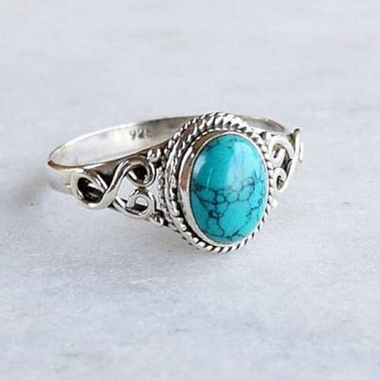 Inlaid Vintage Green Turquoise Ring, a European and American Style Engagement Gift, a Piece of Jewelry for Women