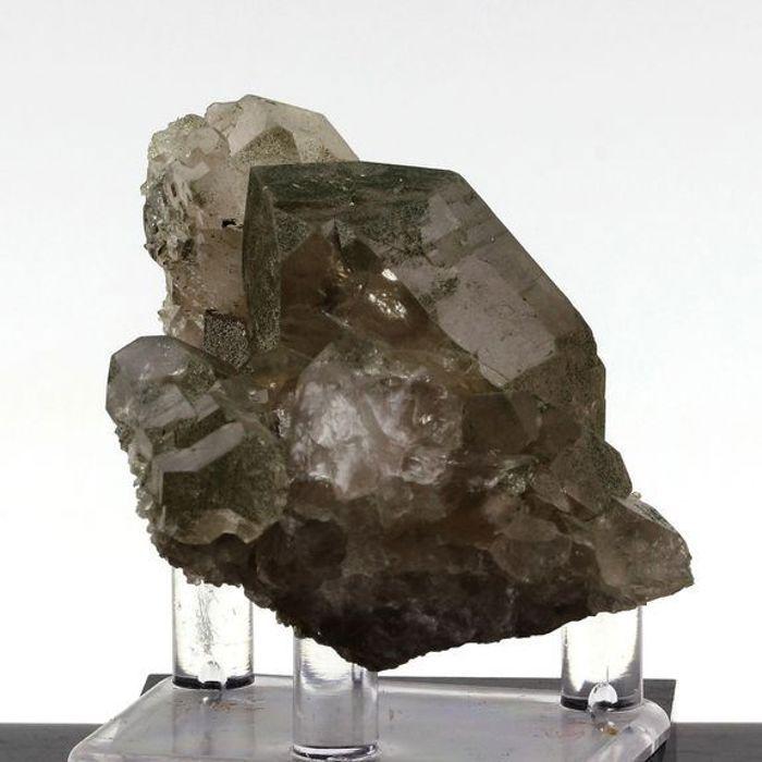 Pierres et Minéraux. Quartz fumé. 669.0 ct. Massif du Mont-Blanc, Haute-Savoie, France..