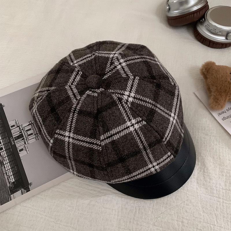 New Trendy Elegant Plaid Newsboy Cap With Leather Trim Women Beret Hat Daily Streetwear Fashion Headwear Women Gifts Party Caps