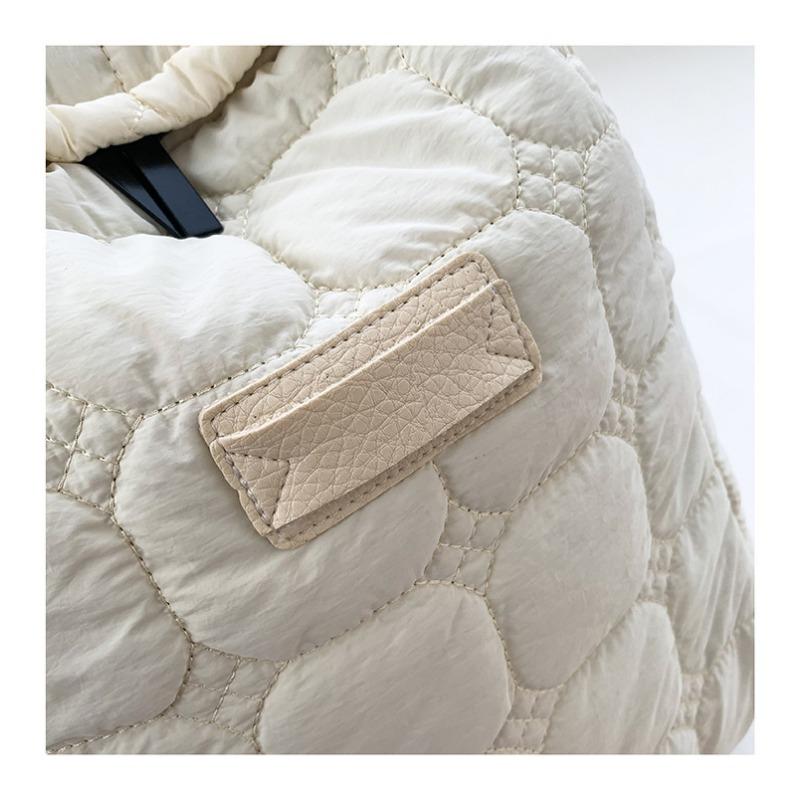 Little Fresh Backpack for Women's Japanese Style Simple, Casual, Lightweight, Waterproof Backpack, Personalized Fashion Brand Bag