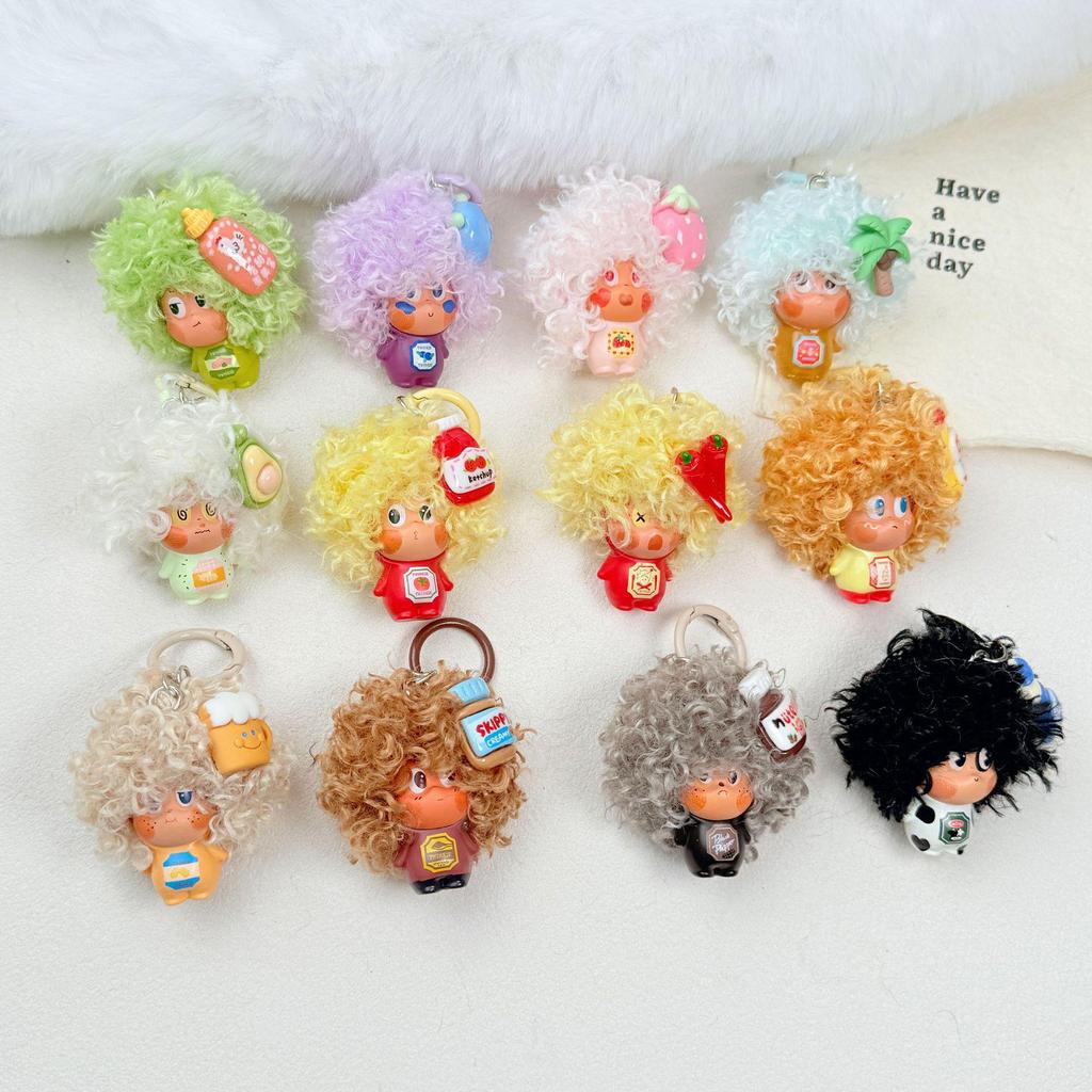 Random Star Person Doll Keychain: Cartoon Wig Pendant for Bags and Phones