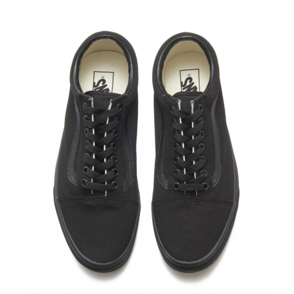 Barnes Old School    Canvas  Black Black Vn000d3hbka1