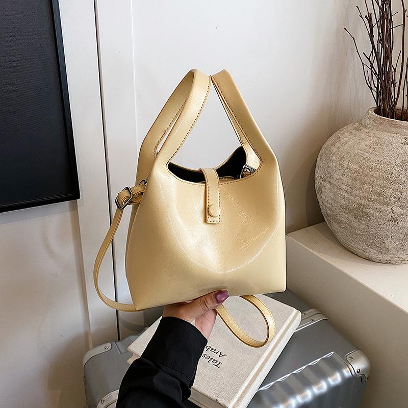 Premium Texture Fashionable Simple Handbag Women's 2025 Summer New Niche Messenger Bucket Bag