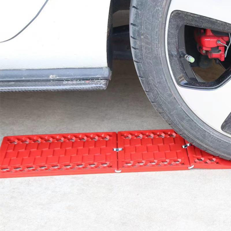2PCS Portable Foldable Car Escape Mat Non-Slip Pad Fit All-Weather Auto Traction Mat Tire Grip Aid Ideal for Snow Ice Mud