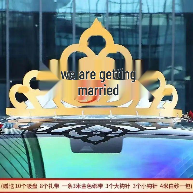 Creative Wedding Car Decoration: Gold Crown and Veil for TikTok-Inspired Celebrations