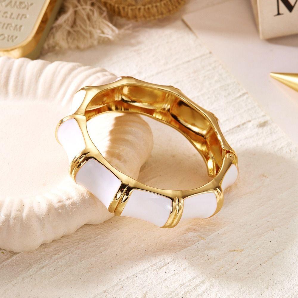 Vintage Punk Dripping Oil Enamel Bangles Black/White Metal Geometric Bangles Wide Chunky Cuff Bracelets Party Aesthetic Jewelry