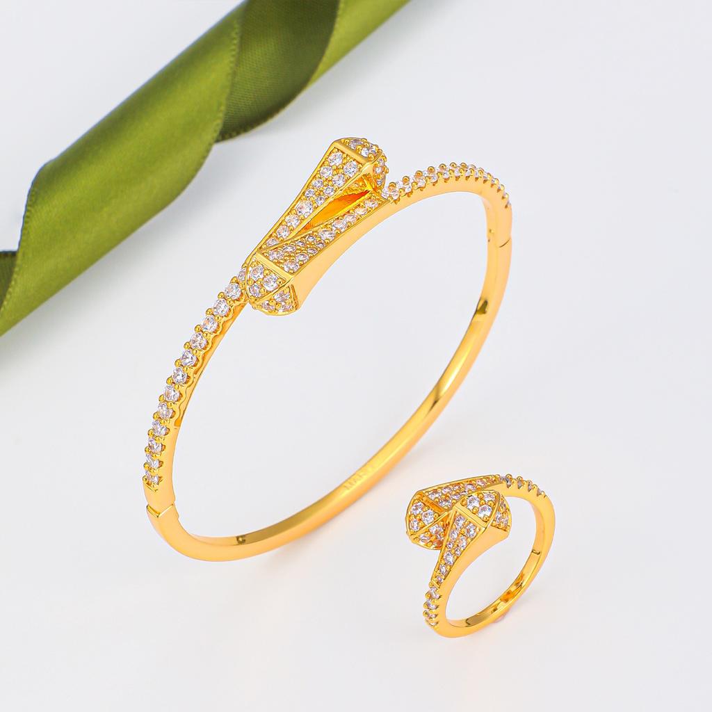 Wave Bracelet Fashionable Light Luxury Pyramid Bracelet Women's Irregular Design Ring