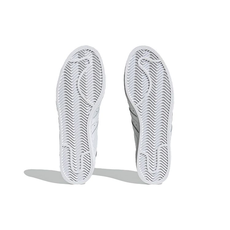 Adidas Originals Superstar 82 Durable Lightweight Low-Top Sneakers White Men Sneakers HQ7070