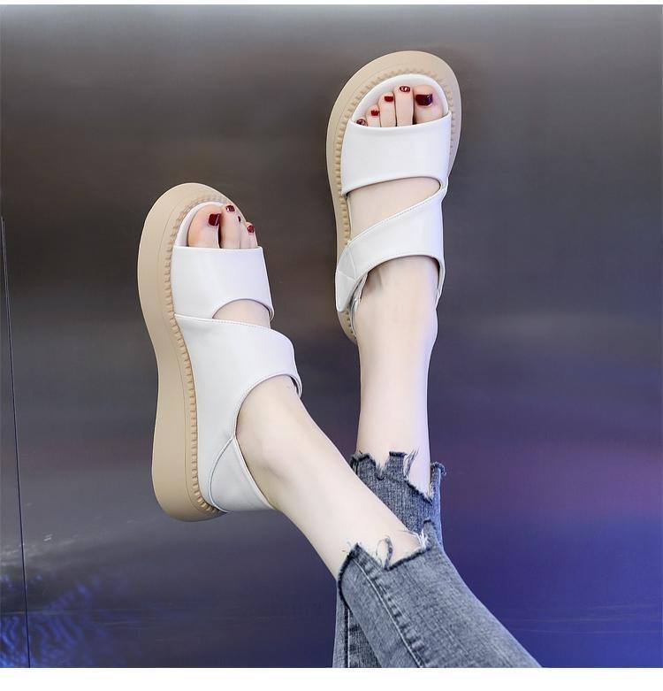 Sports Sandals Women's Summer 2025 New Fashion Outer Wear Leather Surface Heightened Thick-soled Muffin Shoes Soft Sole Non-slip