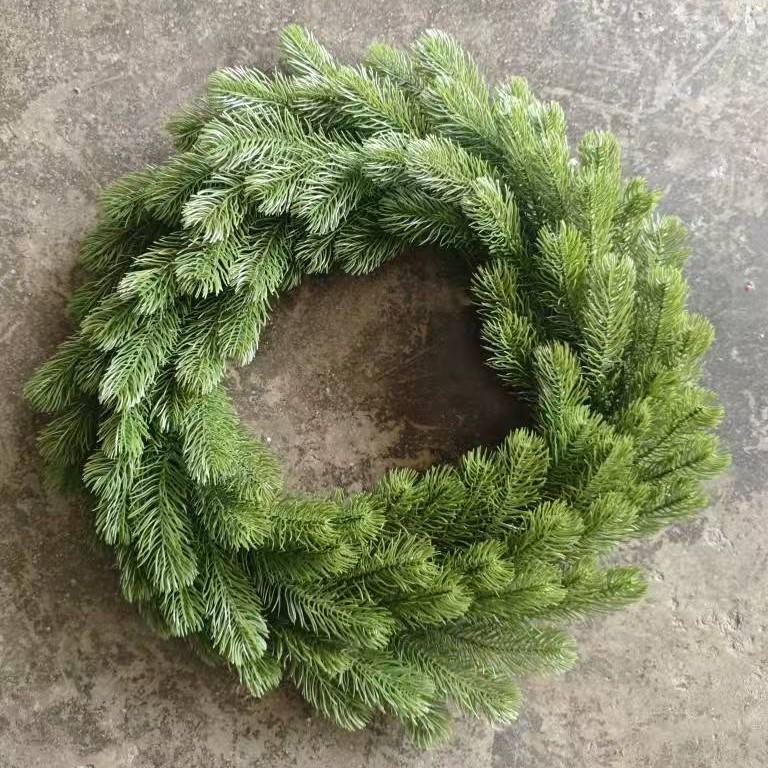 43CM Artificial Pine Needle Christmas Wreath for Doors & Windows