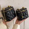 Chic Urban Minimalist Small Bag 2021 Fashion Winter Shoulder Bag Vintage Chain Bag