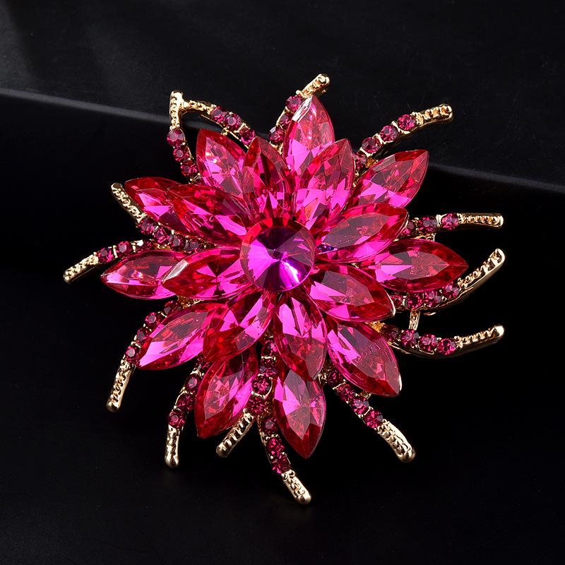 Brooch: high-end, niche, bestselling glass rhinestone korean style alloy brooch, premium crystal красный