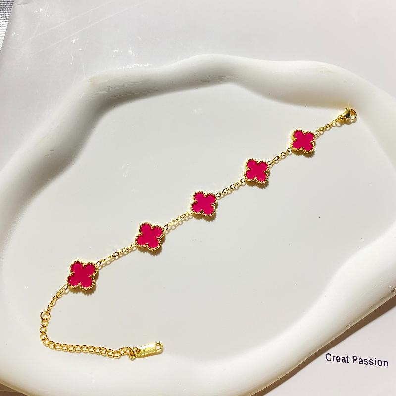 Female Titanium Steel Does Not Fade 9MM Five-flower Lucky Four-leaf Clover Bracelet Is Fashionable and Versatile