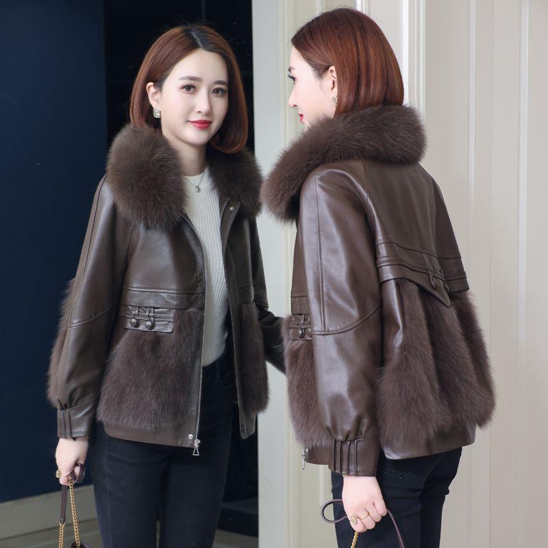 

Жіноча шкіряна куртка коротка в корейському стилі з коміром з хутра лисиці, модна верхній одяг XL кавовий
