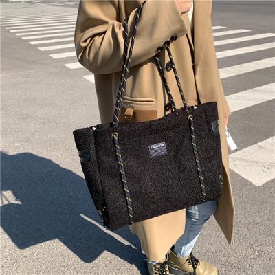 Plush Tote Bag Large-capacity Bag Women's 2025 New Trendy Fashion Simple Niche Design Shoulder Handbag