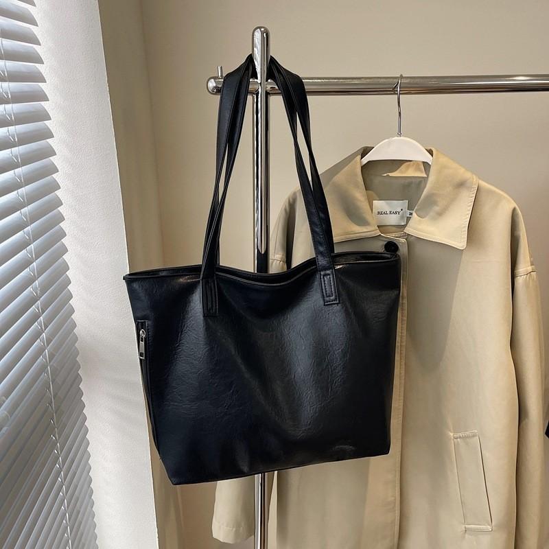 

Elegant Black White Brown And Khaki Tote Bag Unique Small Niche Design Soft Pu Fashion Handbag чёрный