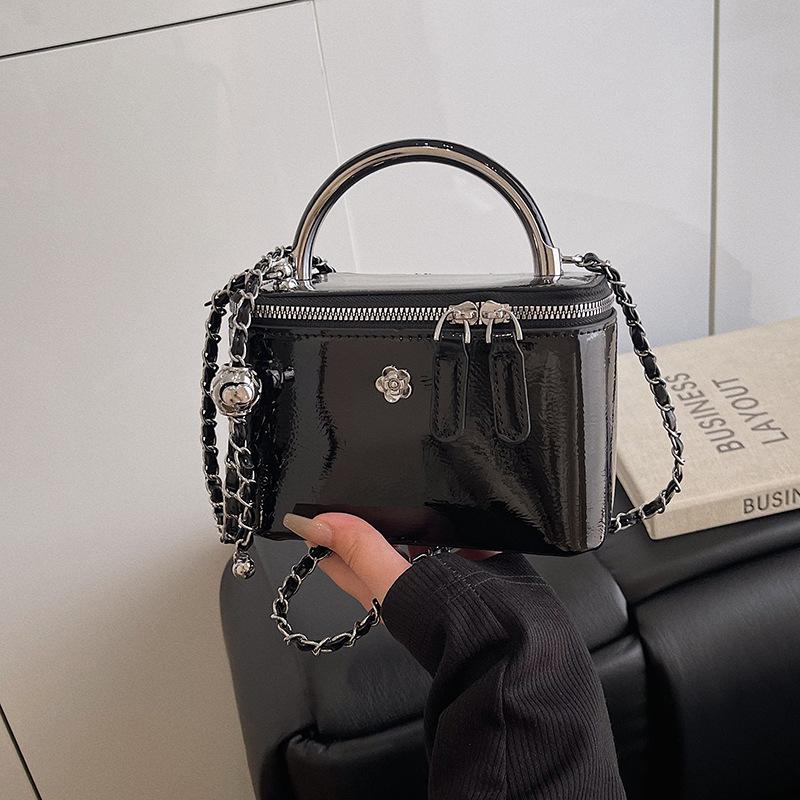 Shoulder bag Small daisy box bag Slack high-intelligence diamond chain Crossbody portable small square bag