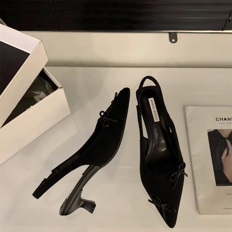 Neue Sommer Schuhe mit niedrigem Absatz für Damen Sandalen Modische spitze Slipper Elegante Tanzpumps